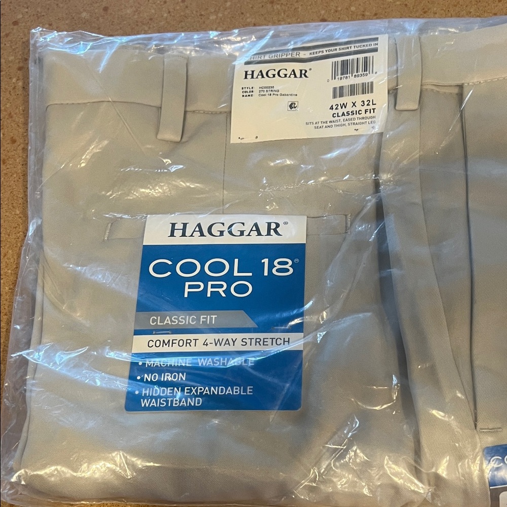 Haggar Cool 18 Pro Classic Fit khaki Pants 42x32